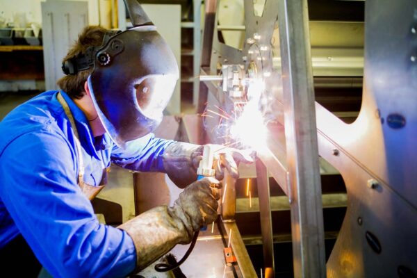 EDF - Construction de "La Roue de l'Énergie" de Tomi Ungerer - Reportage complet