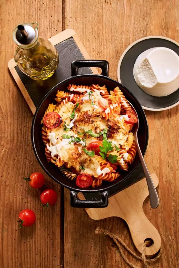 Gratin de pâtes Ricotta Mozzarella - Prise de vue culinaire réalisée en studio professionnel à Strasbourg dans le Bas-Rhin