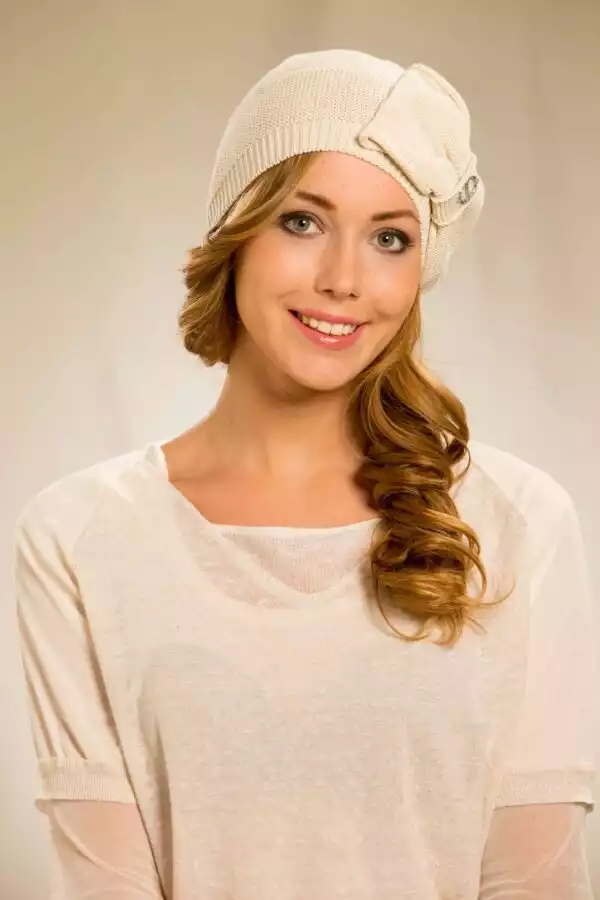 Prise de vue mannequin mode textile féminin réalisée en studio photo