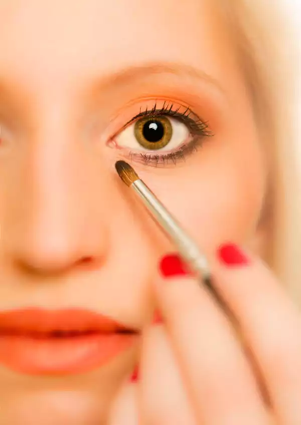 Proposition de visuel mannequin maquillage pour la Couverture de la Gazette des Métiers d'Alsace