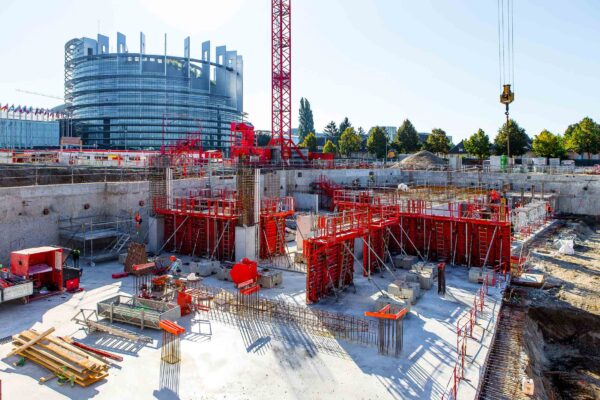 Prise de vue de suivi de chantier avec le Parlement Européen de Strasbourg