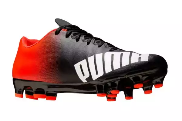 Packaging d'une chaussure de sport PUMA